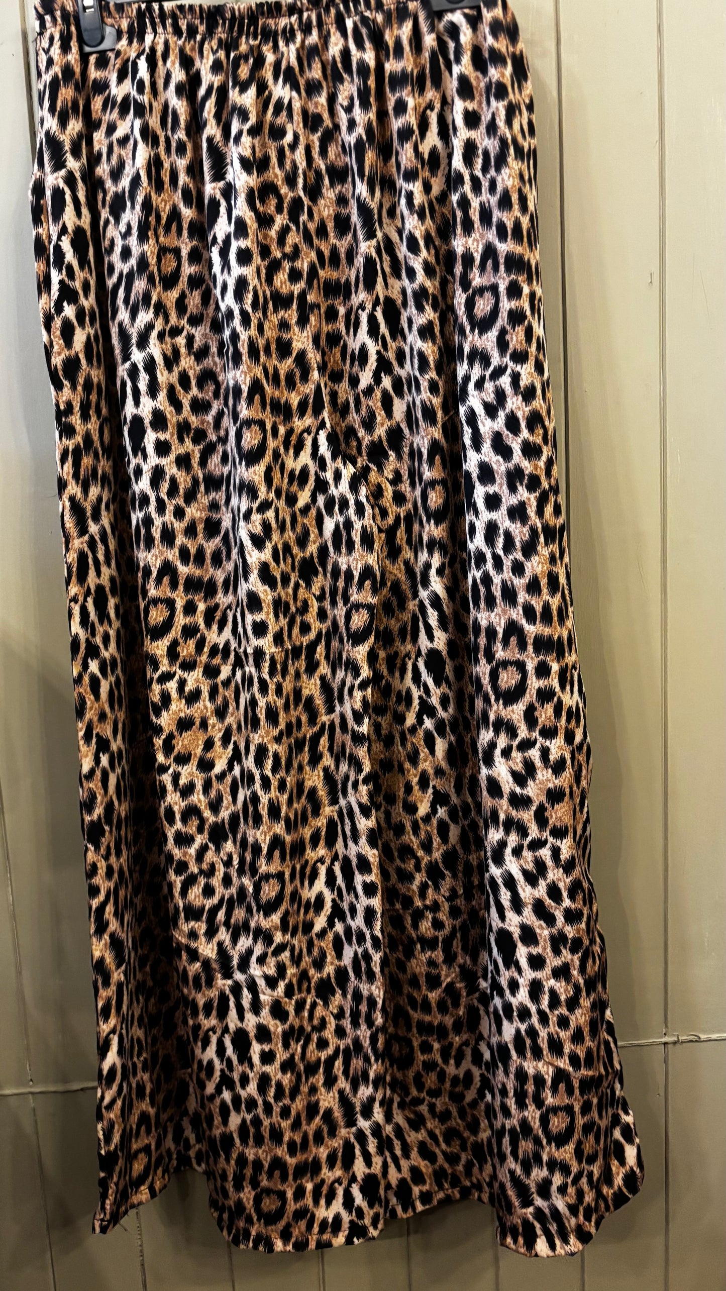 Lightweight Wide-Leg Trousers