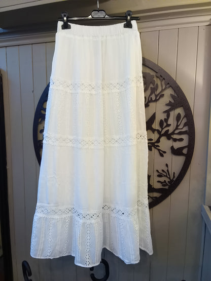 Broderie Anglaise Tiered Skirt
