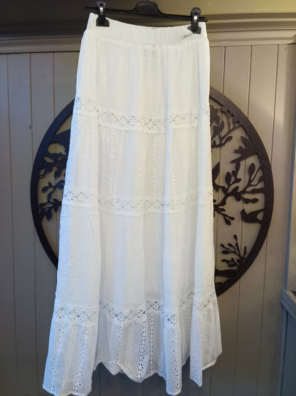 Broderie Anglaise Tiered Skirt