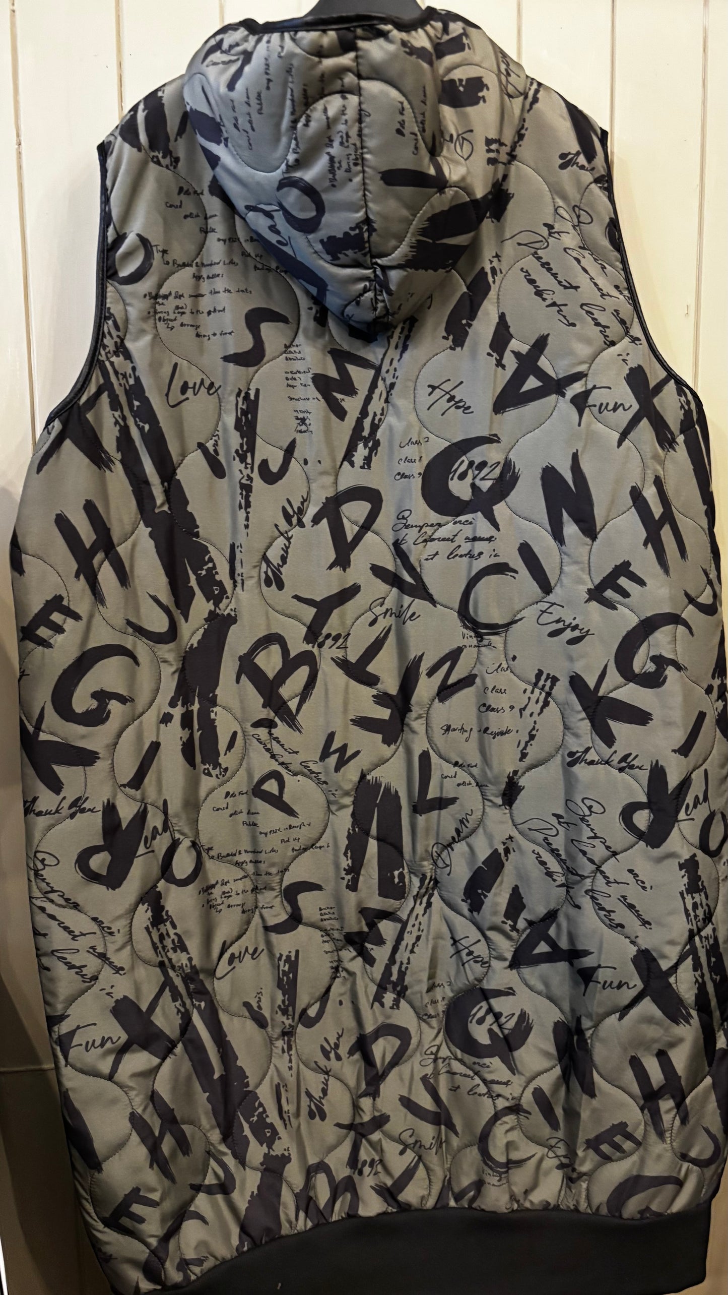 Graffiti-print Long-line Gilet